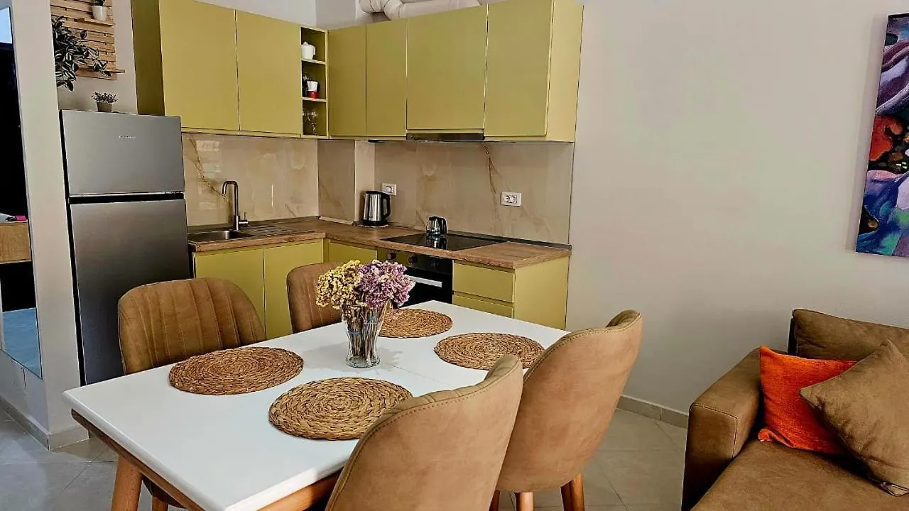 Green Tea Apartment City Center Muradie Vlore