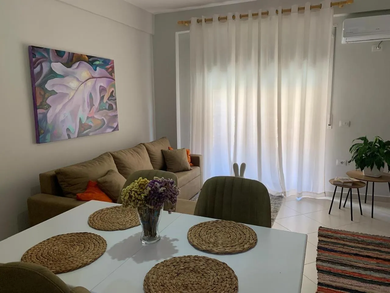 Green Tea Apartment City Center Muradie Vlore
