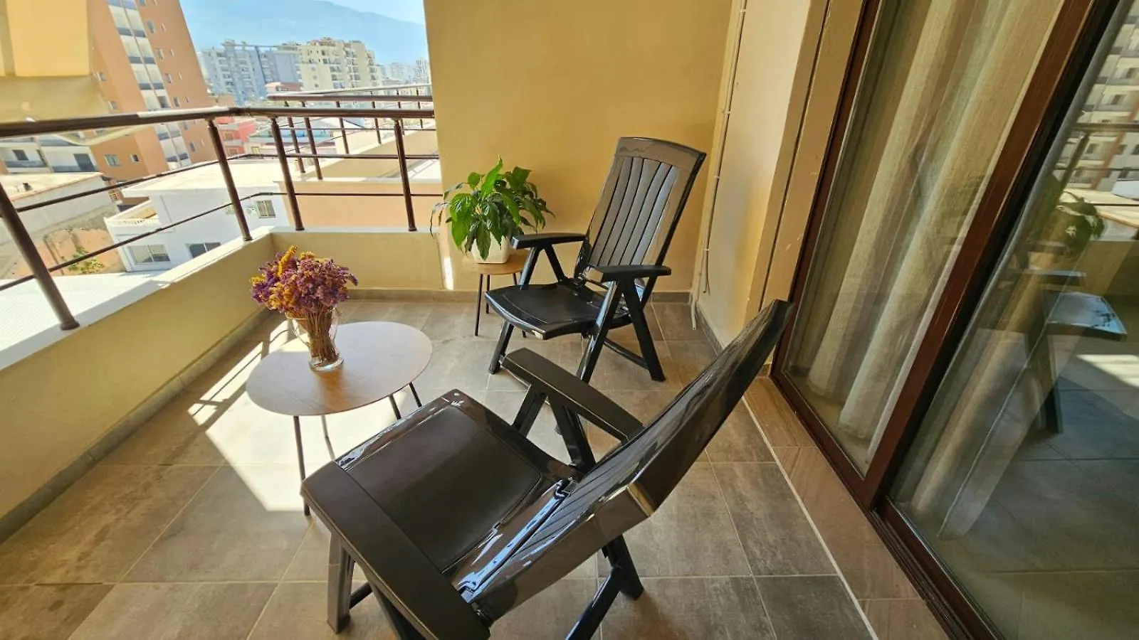 Green Tea Apartment City Center Muradie Vlore Albania